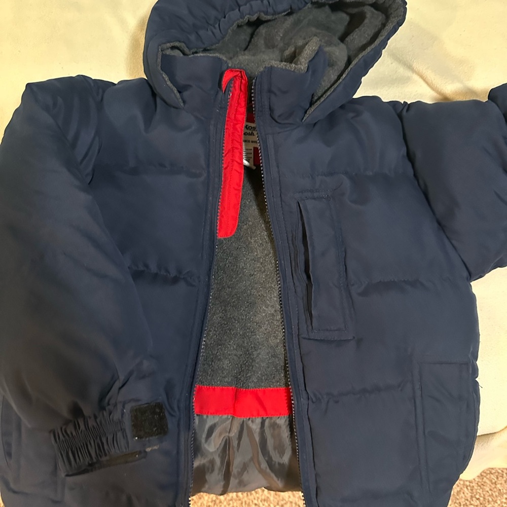 Reposhing blue puffer jacket boys L/7. Good used condition. No rips or stains.